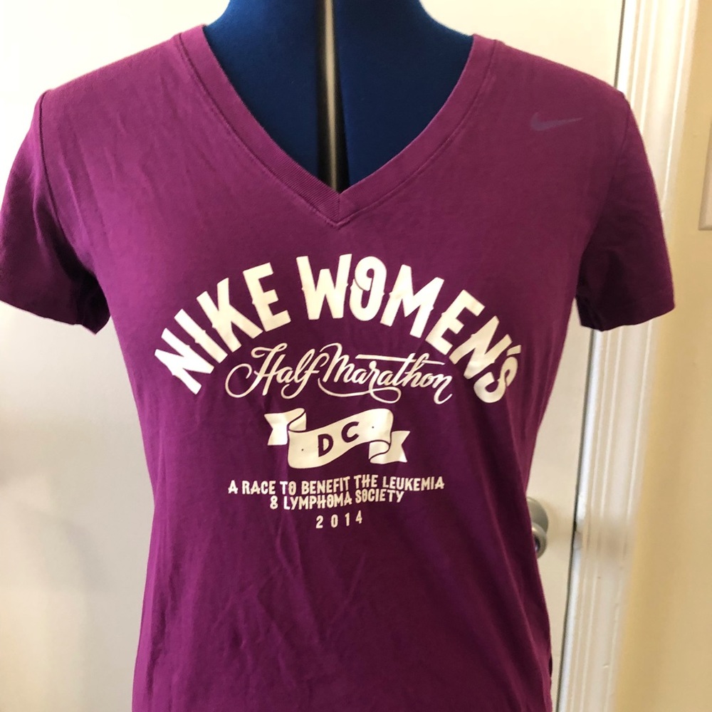 Nike top